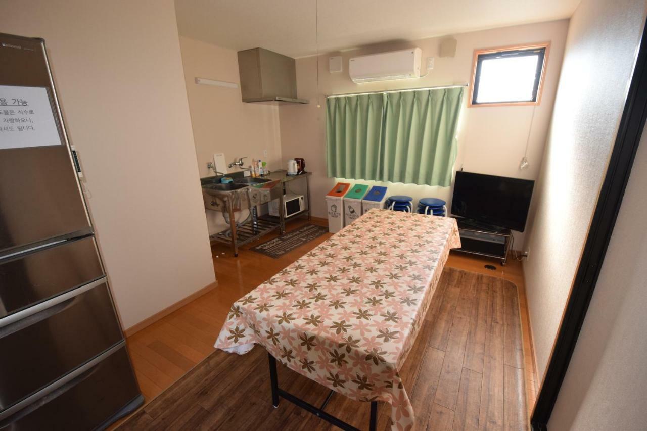 Minshuku Nishidomari Hotel สึชิมะ ภายนอก รูปภาพ