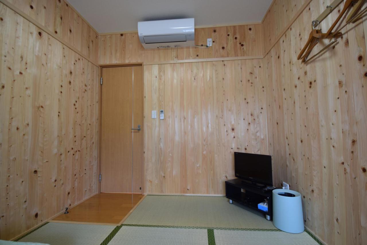 Minshuku Nishidomari Hotel สึชิมะ ภายนอก รูปภาพ