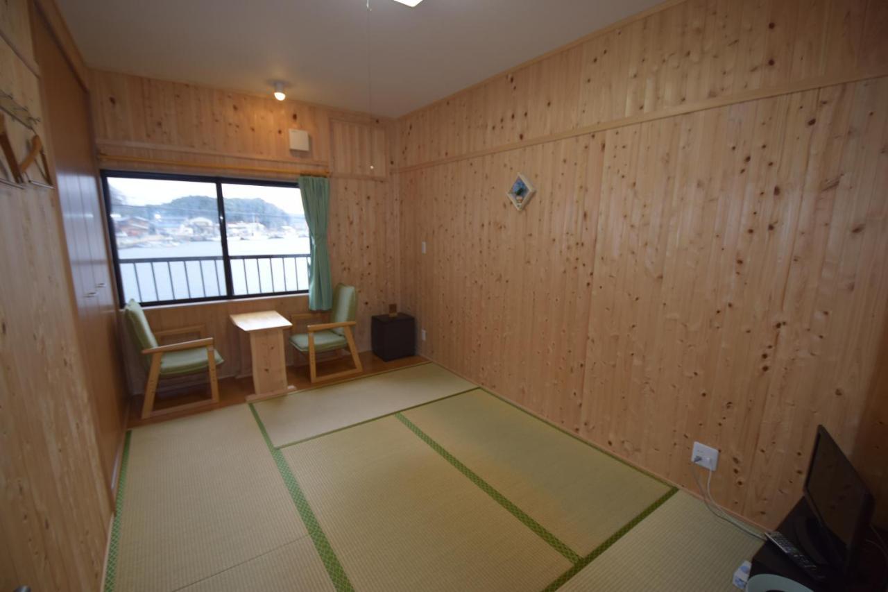Minshuku Nishidomari Hotel สึชิมะ ภายนอก รูปภาพ